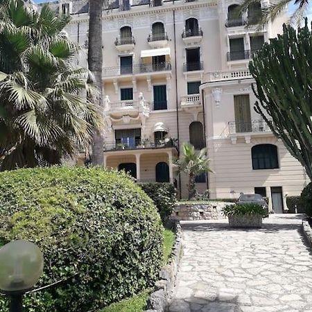 Apartamento La Casa Di Anna, In Palazzina Liberty Fronte Parco Bordighera Exterior foto